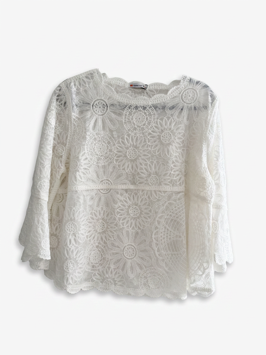 Blusa Crochet Felicia - encaje blanco con motivos florales
