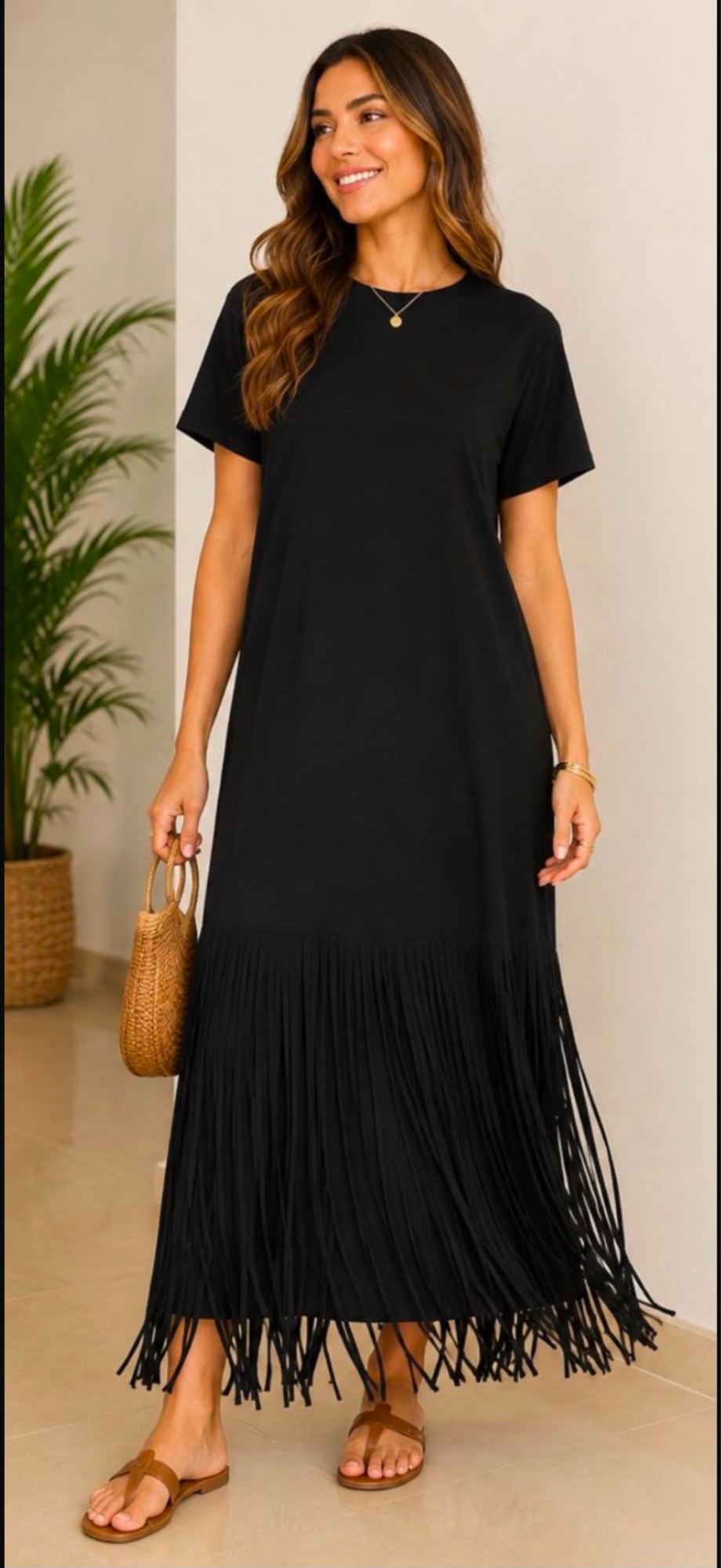 Vestido largo negro con flecos en la parte baja, talla L/XL